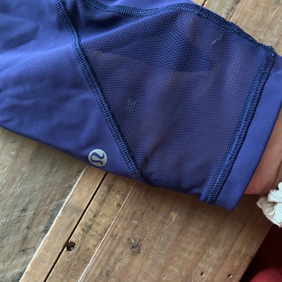 Lululemon high waisted cropped mesh leggings - Picture 4 of 4